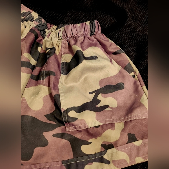 Adele B. Camo shorts - Picture 3 of 5